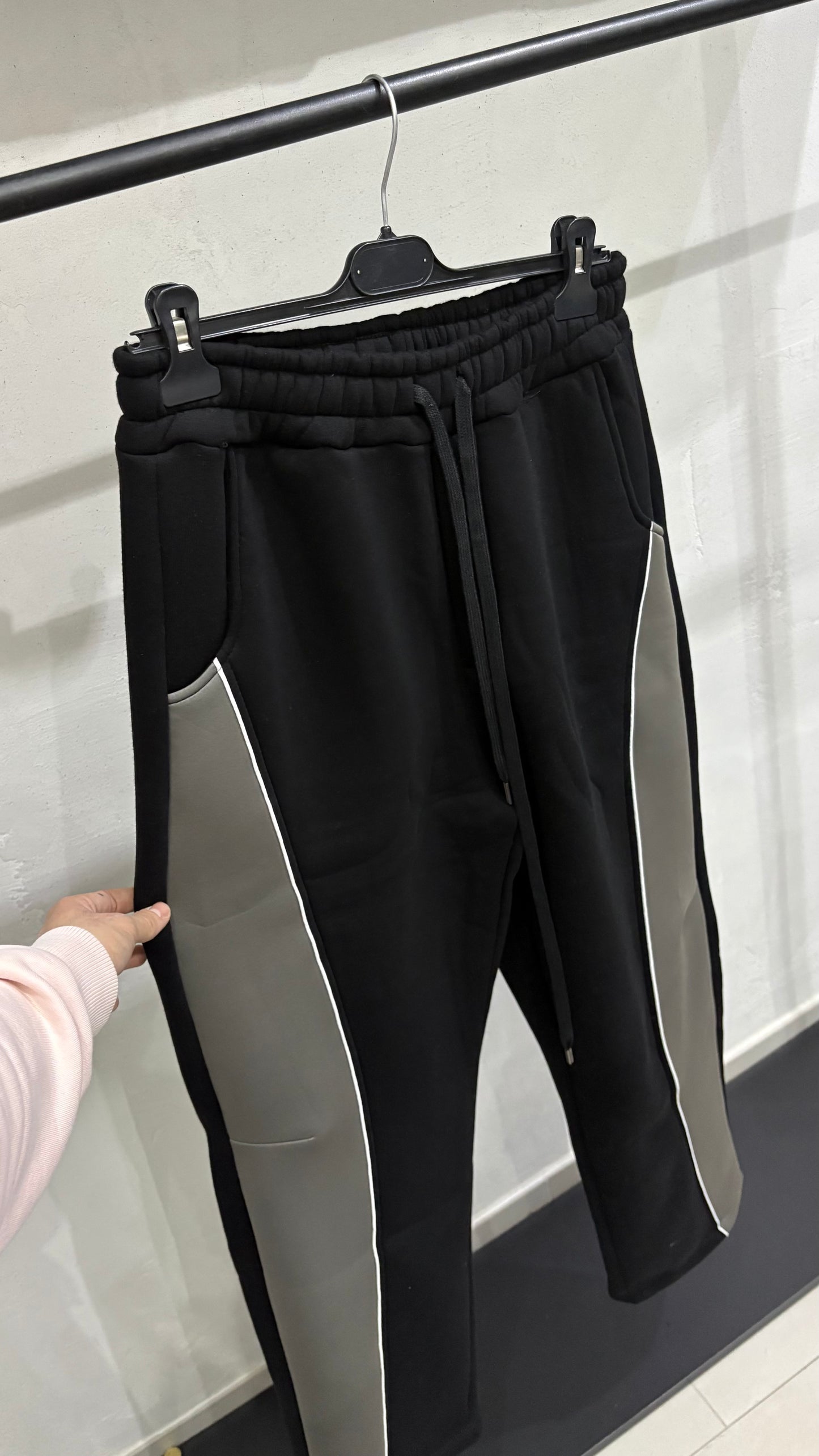 𝐓𝐔𝐓𝐀 𝐁𝐔𝐍𝐊𝐄𝐑