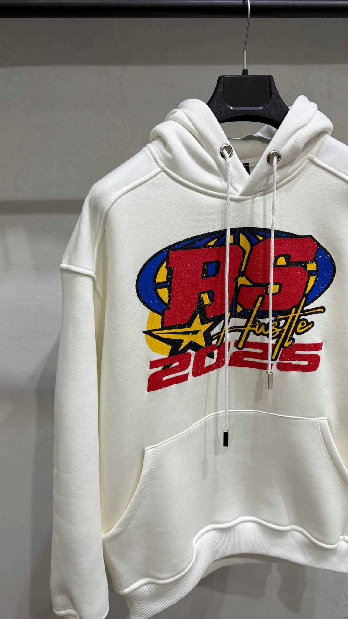 𝐇𝐎𝐎𝐃𝐈𝐄 𝐇𝐔𝐒𝐓𝐋𝐄 𝐑𝐒