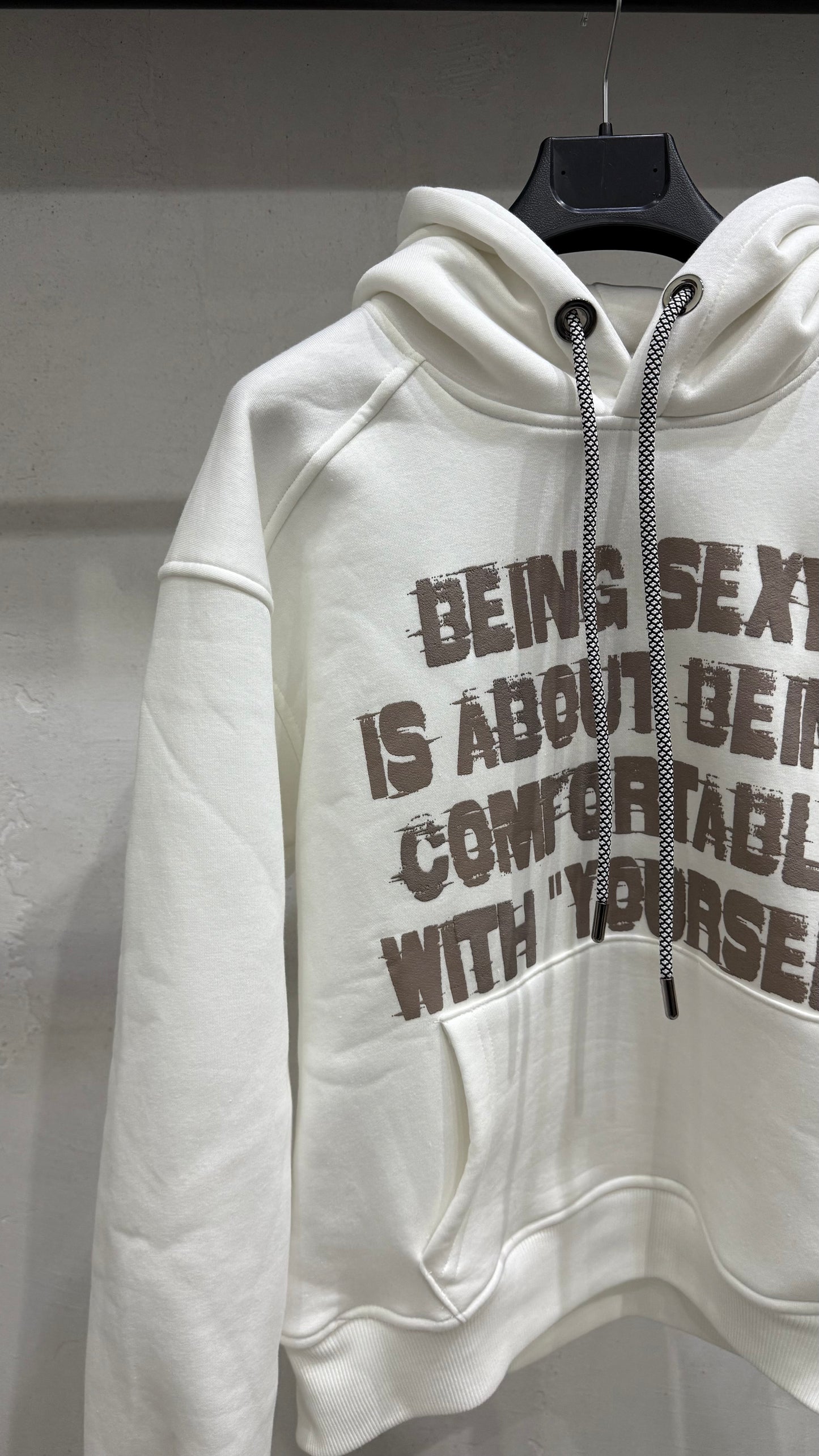 𝐇𝐎𝐎𝐃𝐈𝐄 𝐁𝐄𝐈𝐍𝐆