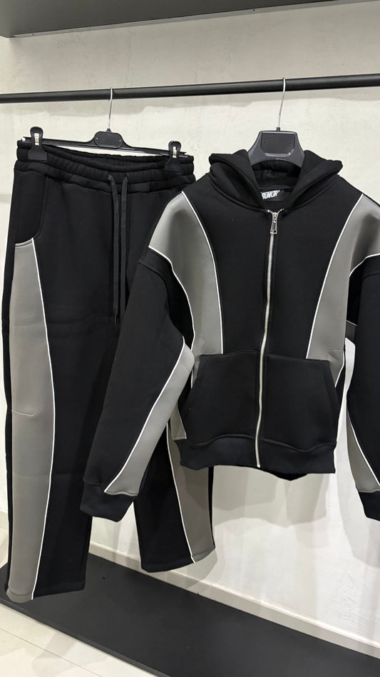 𝐓𝐔𝐓𝐀 𝐁𝐔𝐍𝐊𝐄𝐑