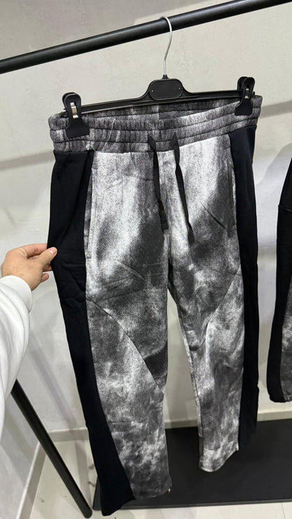 𝐓𝐔𝐓𝐀 𝐁𝐄𝐂𝐇