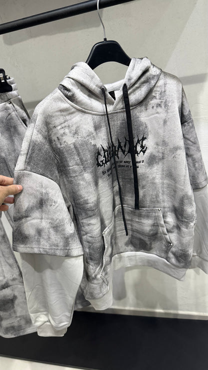 𝐓𝐑𝐀𝐂𝐊𝐒𝐔𝐈𝐓𝐄 𝐆𝐑𝐀𝐍𝐈𝐂𝐄