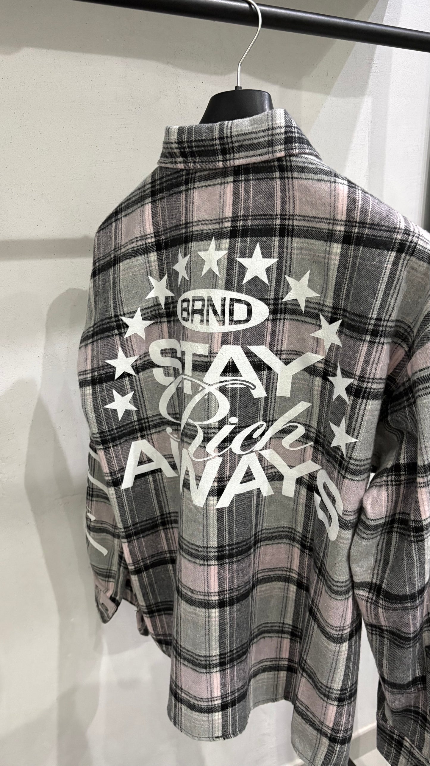 𝐂𝐀𝐌𝐈𝐂𝐈𝐀 𝐅𝐍𝐀𝐘𝐒