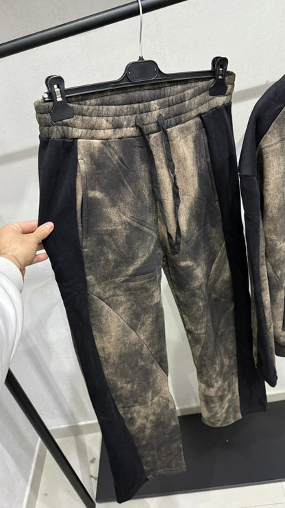 𝐓𝐔𝐓𝐀 𝐁𝐄𝐂𝐇