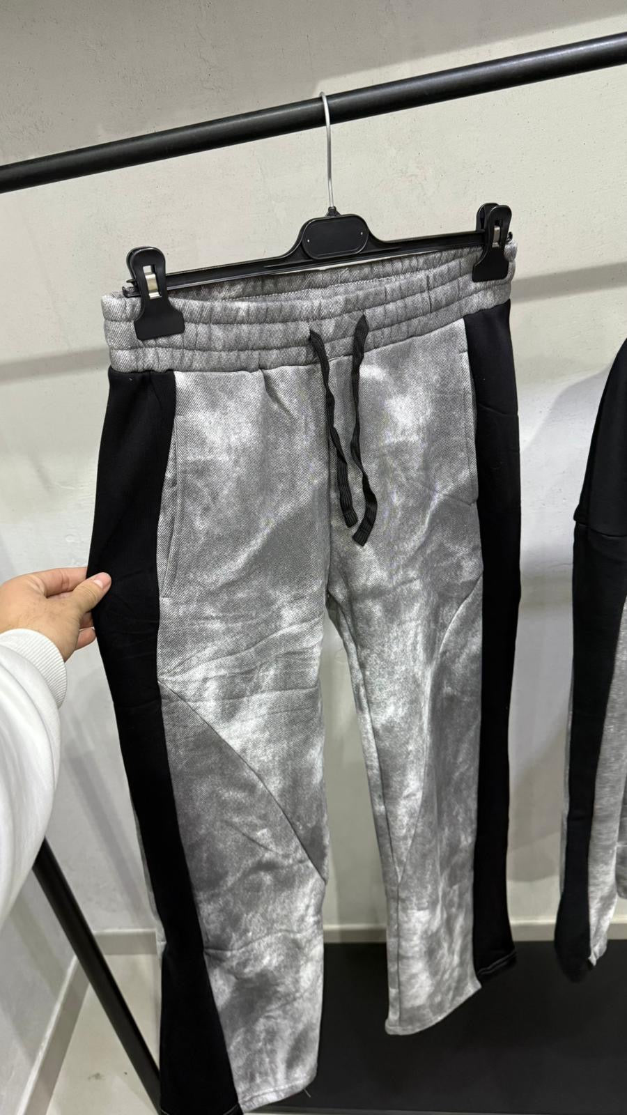 𝐓𝐔𝐓𝐀 𝐁𝐄𝐂𝐇