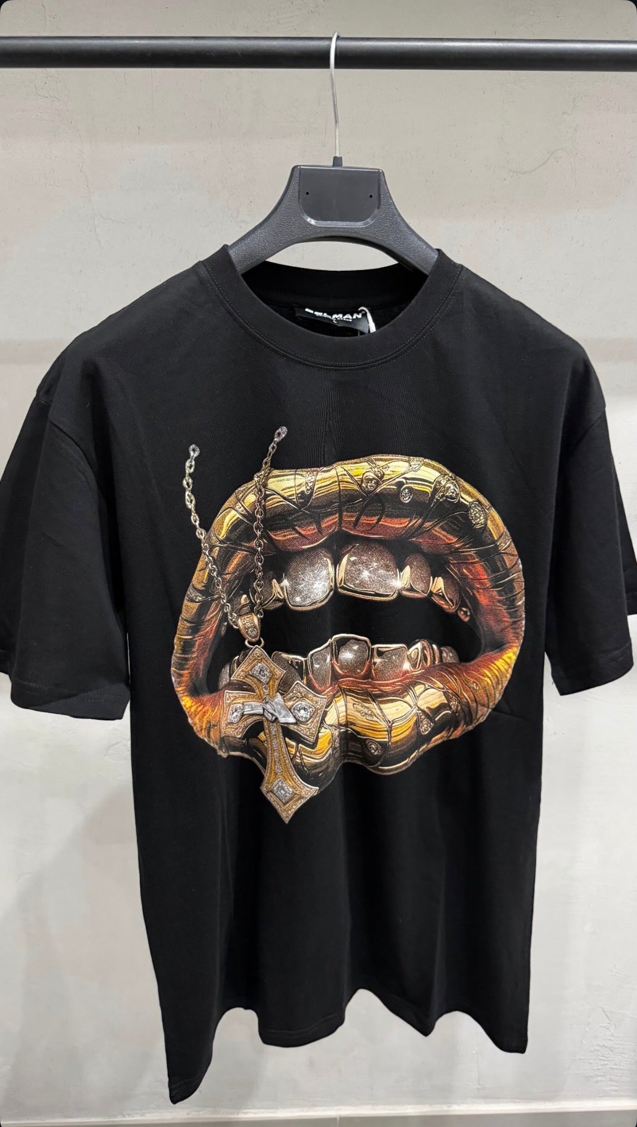 𝐓-𝐒𝐇𝐈𝐑𝐓 𝐁𝐎𝐂𝐀