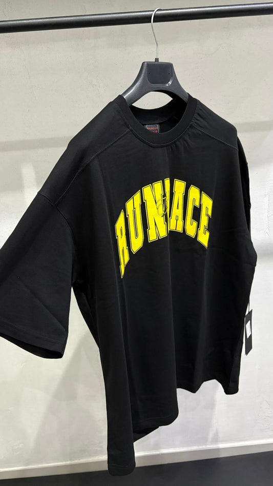 𝐓-𝐒𝐇𝐈𝐑𝐓 𝐑𝐔𝐍𝐑𝐀𝐂𝐄