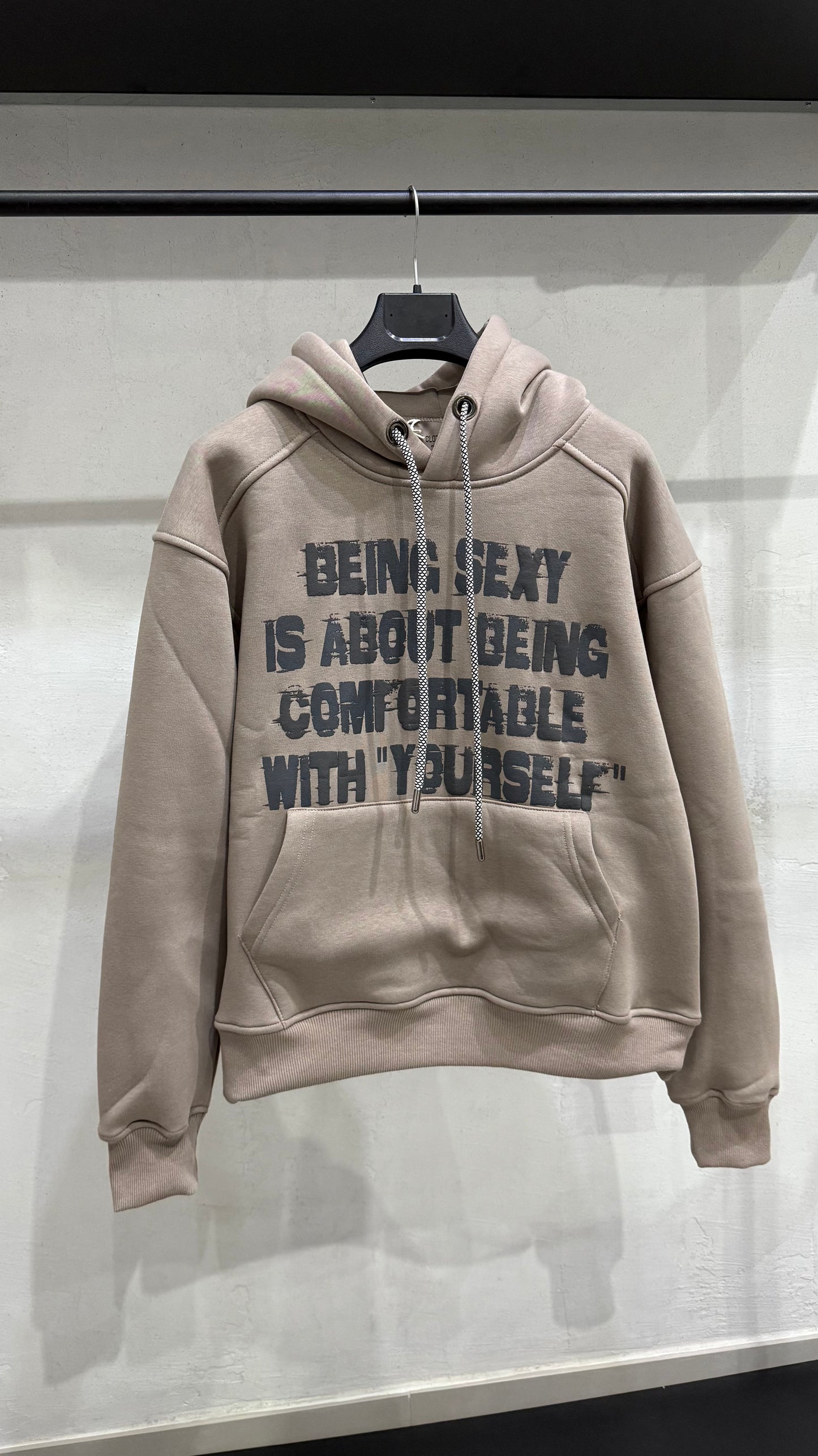 𝐇𝐎𝐎𝐃𝐈𝐄 𝐁𝐄𝐈𝐍𝐆