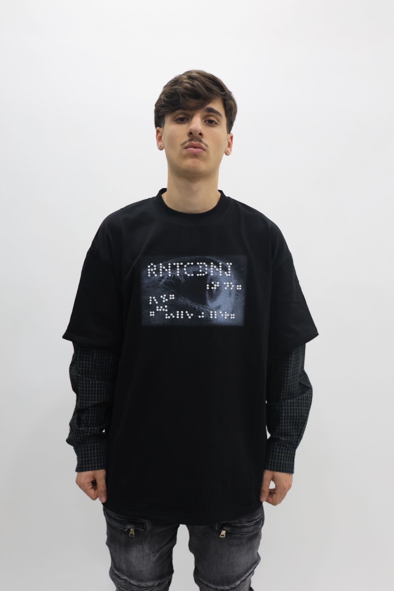 𝐋𝐎𝐍𝐆𝐒𝐋𝐄𝐄𝐕 𝐃𝐉𝐈