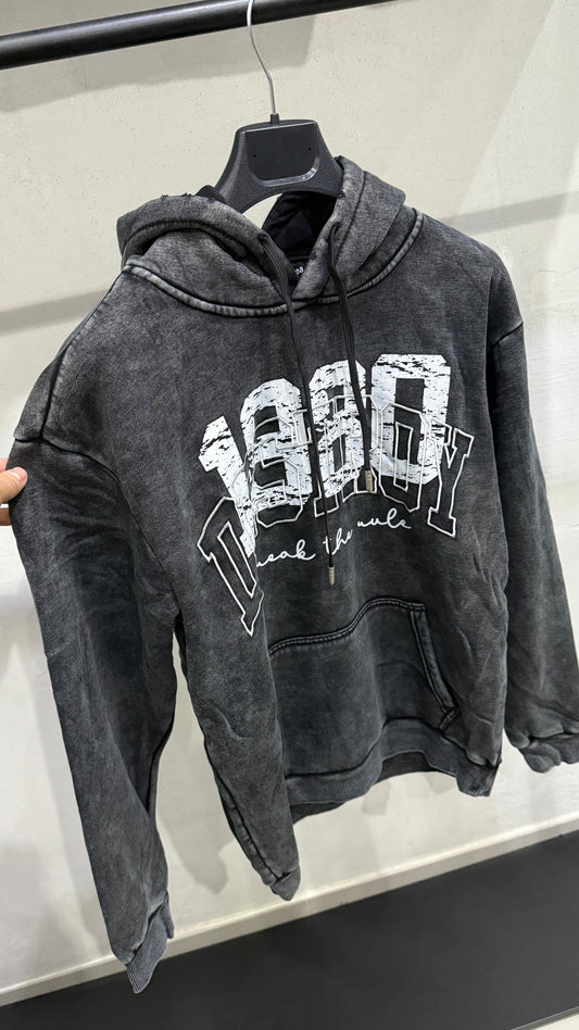 𝐇𝐎𝐎𝐃𝐈𝐄 𝐃𝐄𝐒𝐓𝐑𝐎𝐘